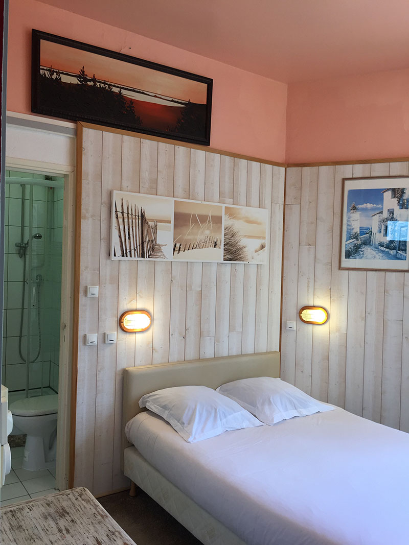 Chambre double grand lit